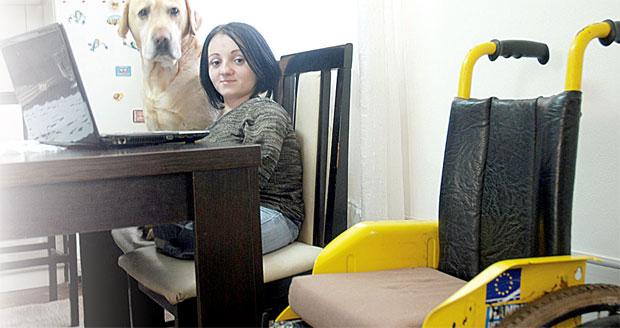 Не да животу да је сломи